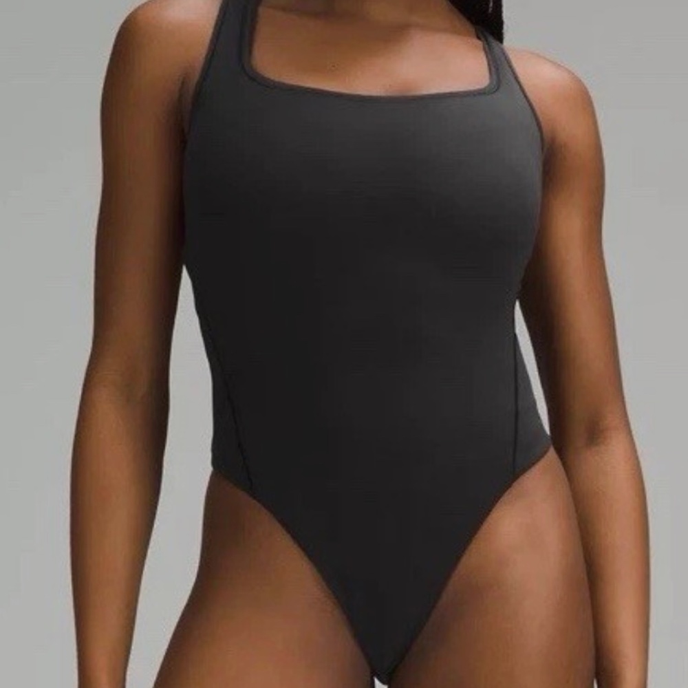 Lululemon Wundermost Ultra-Soft Nulu Square-Neck Bodysuit Black M